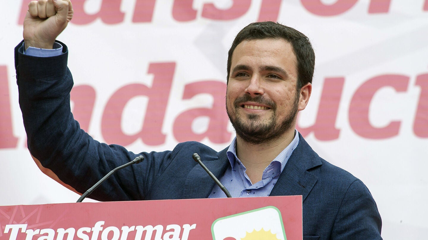Alberto Garz&oacute;n acompa&ntilde;a a Antonio Ma&iacute;llo en un acto de campa&ntilde;a en M&aacute;laga