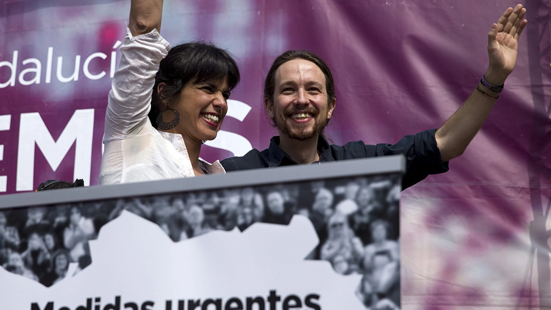 Pablo Iglesias y Teresa Rodríguez en un acto de campaña en Málaga