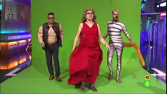 Representación del videoclip de Edurne en En el aire Representación del videoclip de Edurne en En el aire