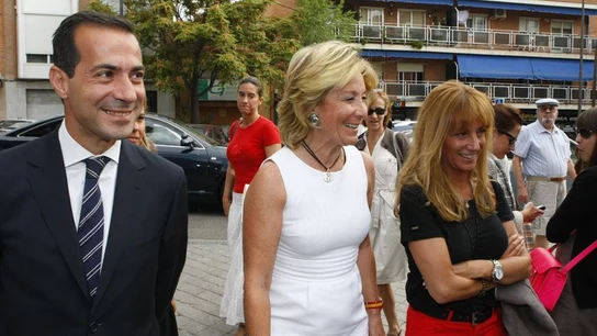 Esperanza Aguirre junto a Isabel Gallego en un acto Esperanza Aguirre junto a Isabel Gallego en un acto