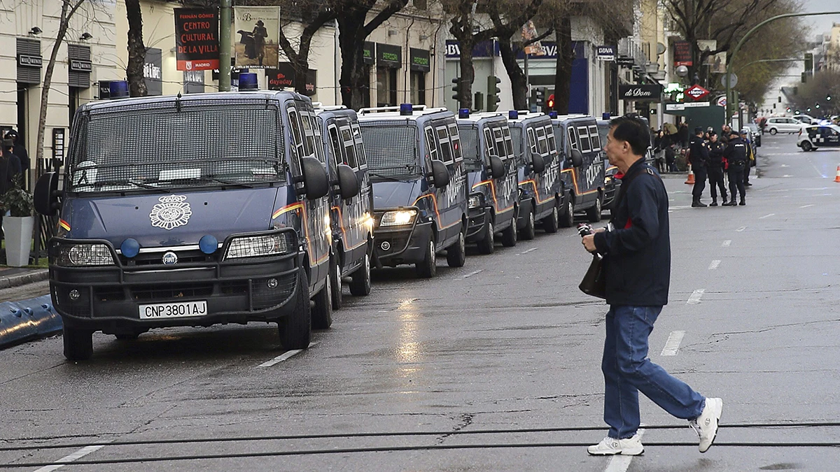 Furgonetas policiales desplegadas 