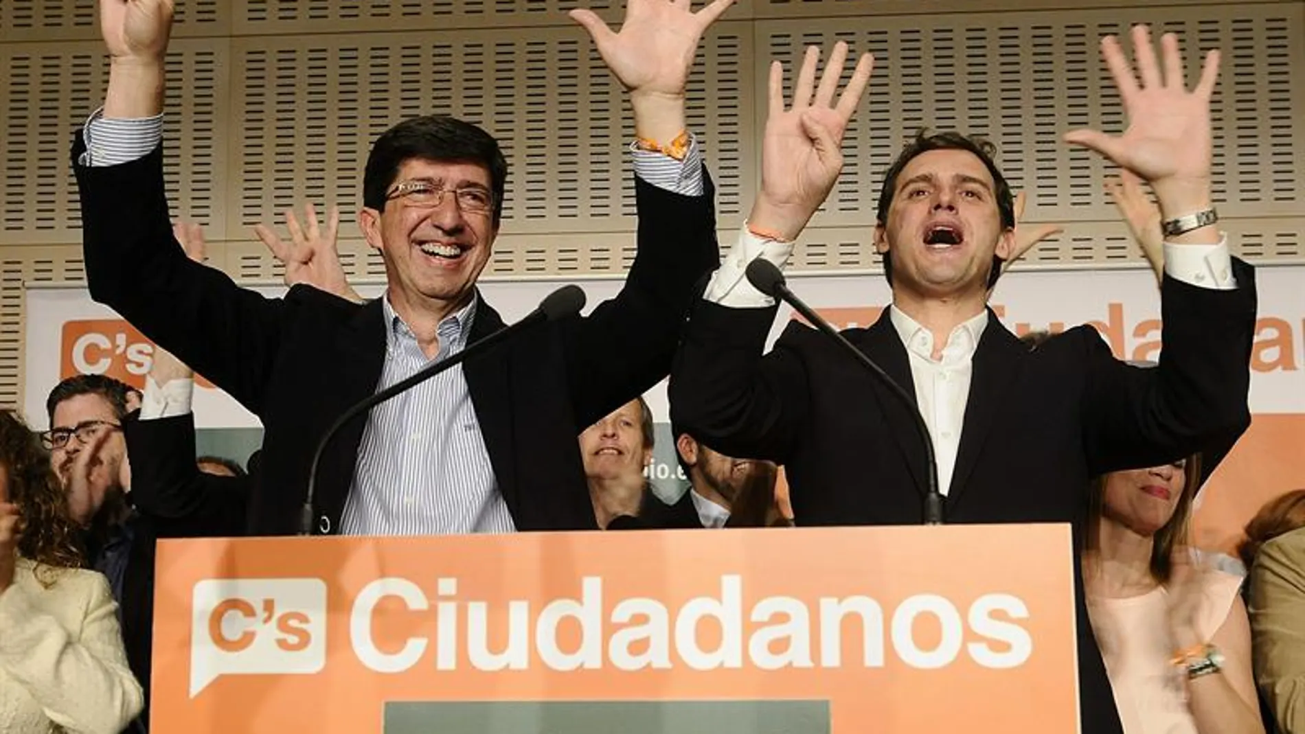 Juan Marín y Albert Rivera celebran el resultado de las elecciones en Andalucía