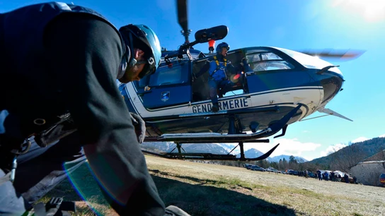 El equipo de emergencias trabajando en la zona del siniestro El equipo de emergencias trabajando en la zona del siniestro