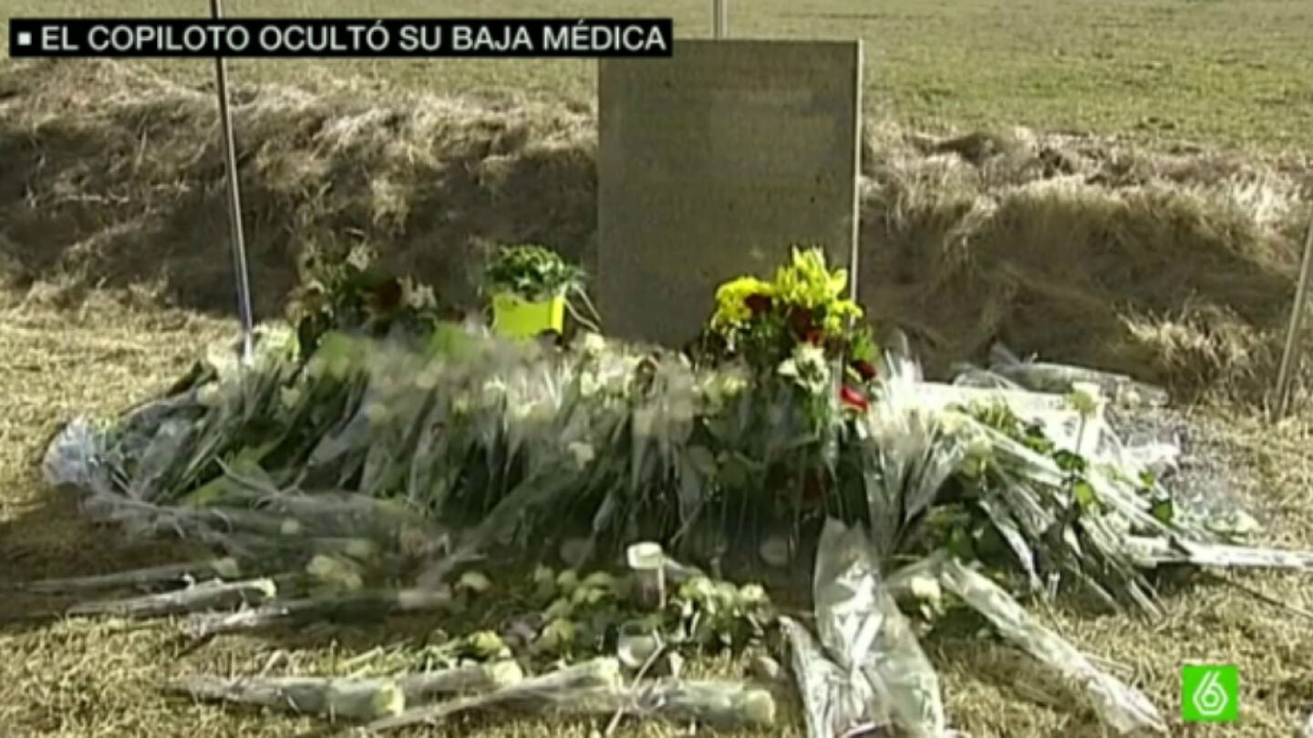 Los familiares de las v&iacute;ctimas del accidente de avi&oacute;n en los Alpes regresan a casa agradecidos y rotos de dolor