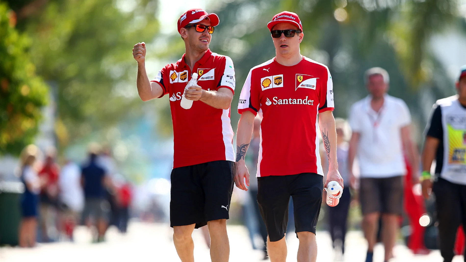 Vettel y Raikkonen, tan amigos