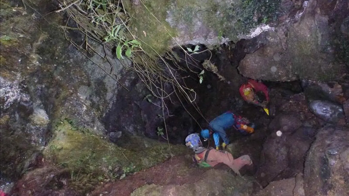 Labores de rescate de otro espeleólogo español desaparecido en septiembre de 2014 Labores de rescate de otro espeleólogo español desaparecido en septiembre de 2014