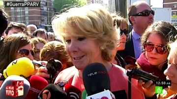 Esperanza Aguirre habla ante los medios