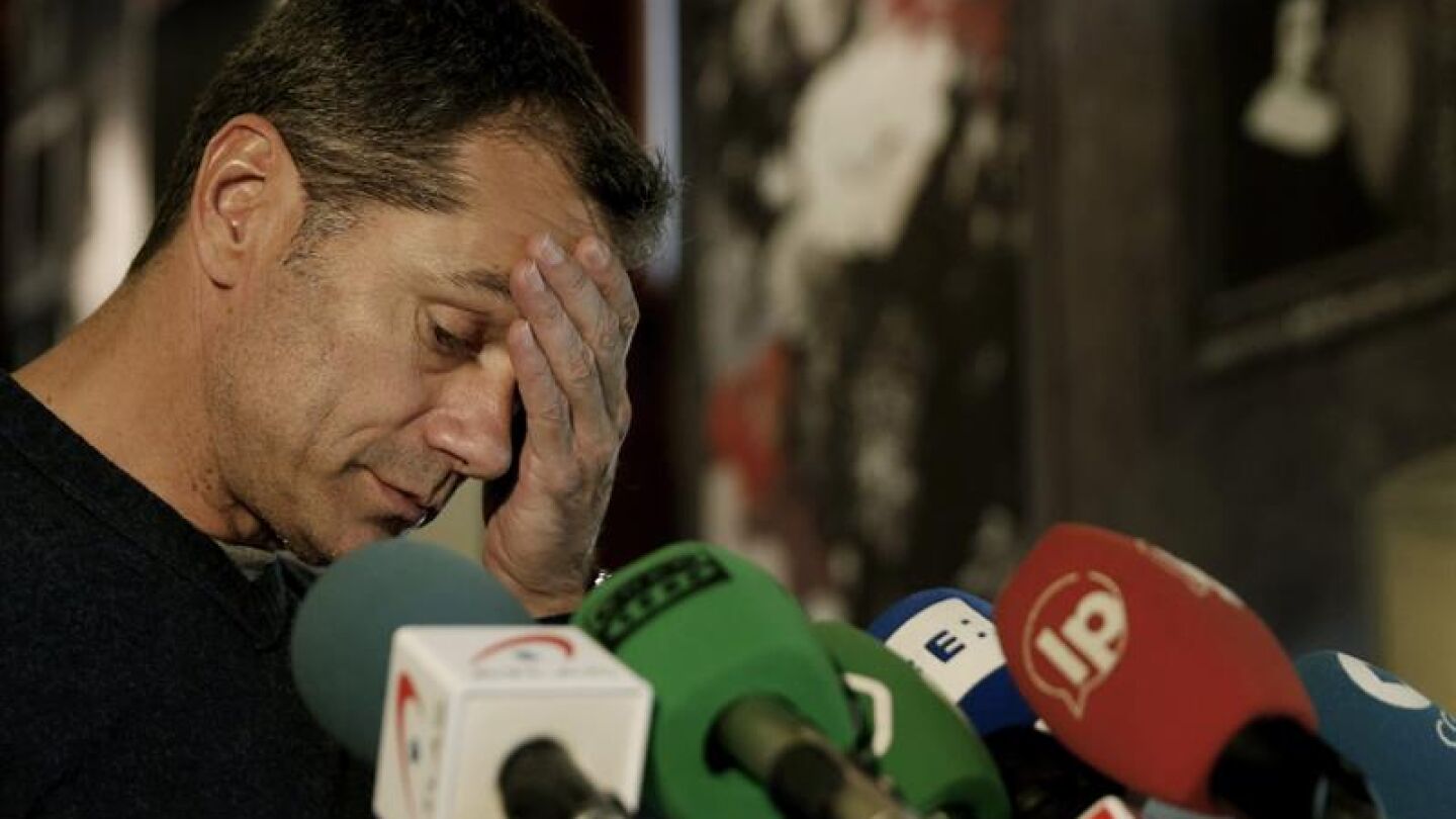 Toni Cant&oacute; comparece ante los medios de comunicaci&oacute;n