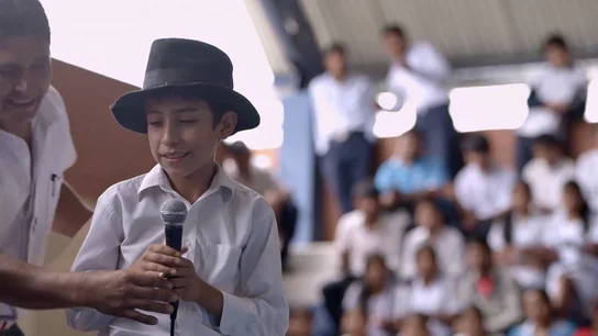 Evo Morales inaugura un polideportivo Evo Morales inaugura un polideportivo