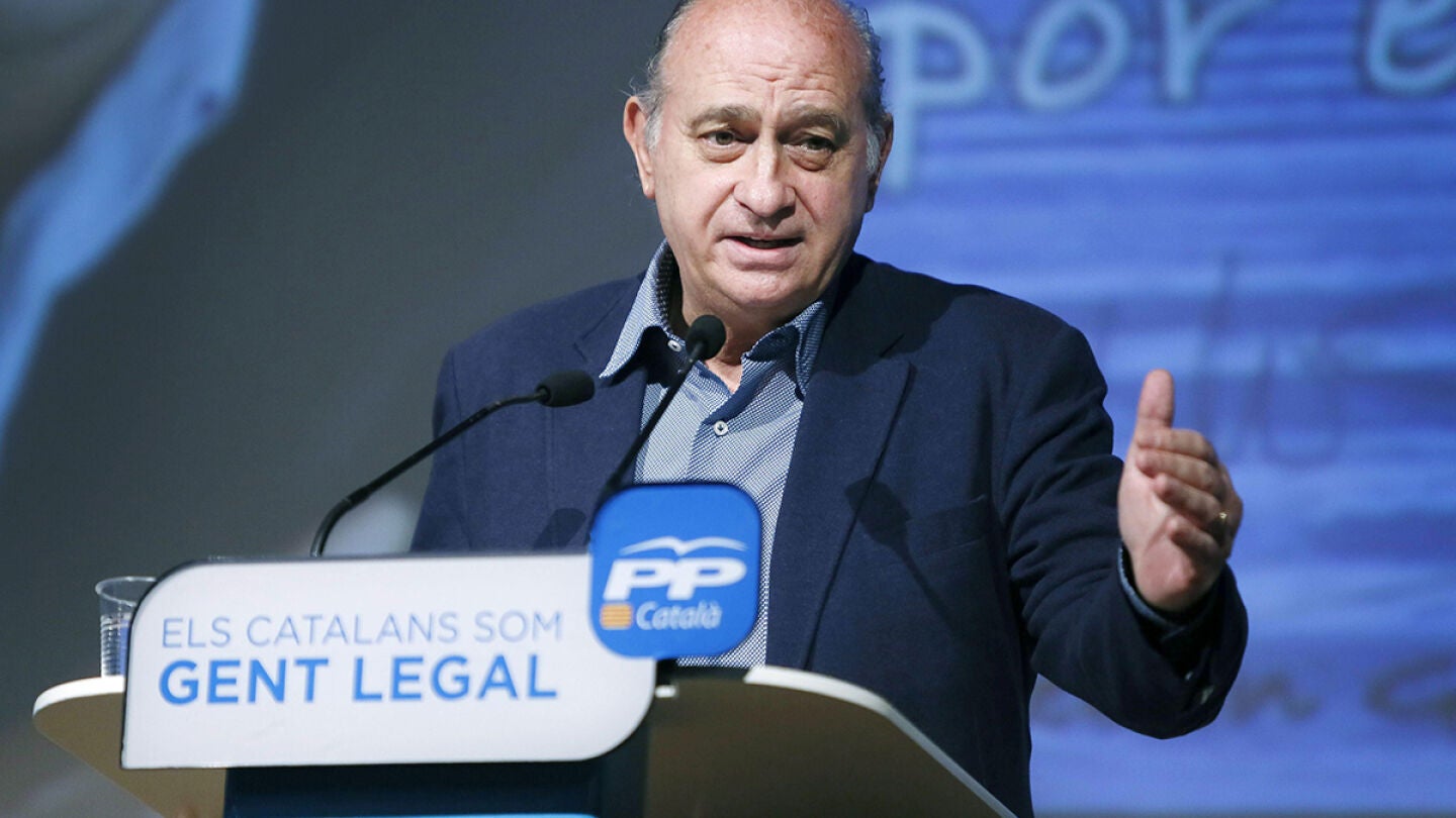 El ministro de Interior, Jorge Fern&aacute;ndez D&iacute;az, durante su intervenci&oacute;n en el acto de presentaci&oacute;n del candidato del PPC a la alcald&iacute;a de Sabadell
