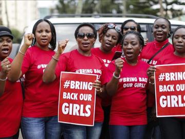 Activistas nigerianas contra el secuestro de las menores por Boko Haram. Activistas nigerianas contra el secuestro de las menores por Boko Haram.