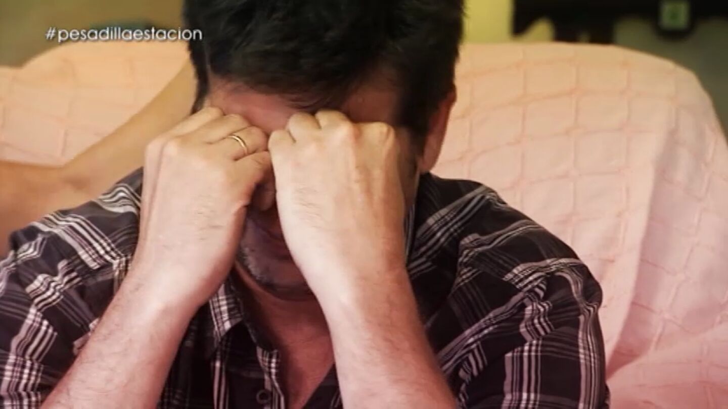 Javier le cuenta su situaci&oacute;n a Chicote