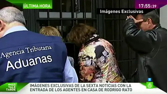 Funcionarios de Hacienda entran en la casa de Rato Funcionarios de Hacienda entran en la casa de Rato