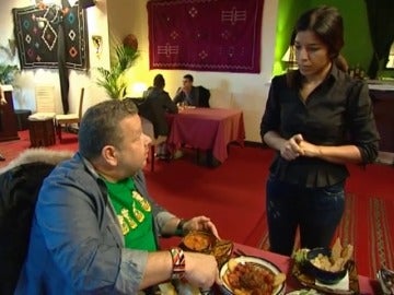 Alberto Chicote analiza la comida de 'Karma' Alberto Chicote analiza la comida de 'Karma'