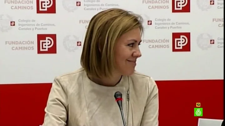 María Dolores de Cospedal mete la pata hablando de el Rey María Dolores de Cospedal mete la pata hablando de el Rey