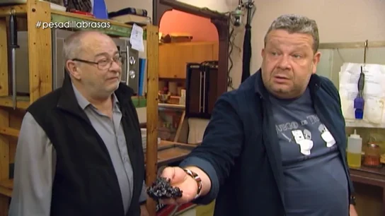 Alberto Chicote echa un vistazo a la cocina del 'Brasas' Alberto Chicote echa un vistazo a la cocina del 'Brasas'
