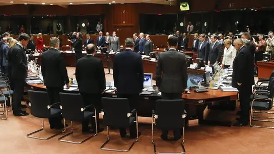 Líderes europeos guardan un minuto de silencio por los inmigrantes muertos Líderes europeos guardan un minuto de silencio por los inmigrantes muertos