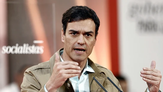 Pedro Sánchez, durante su intervención en Pamplona con motivo de la celebración del Día de la Rosa Pedro Sánchez, durante su intervención en Pamplona con motivo de la celebración del Día de la Rosa