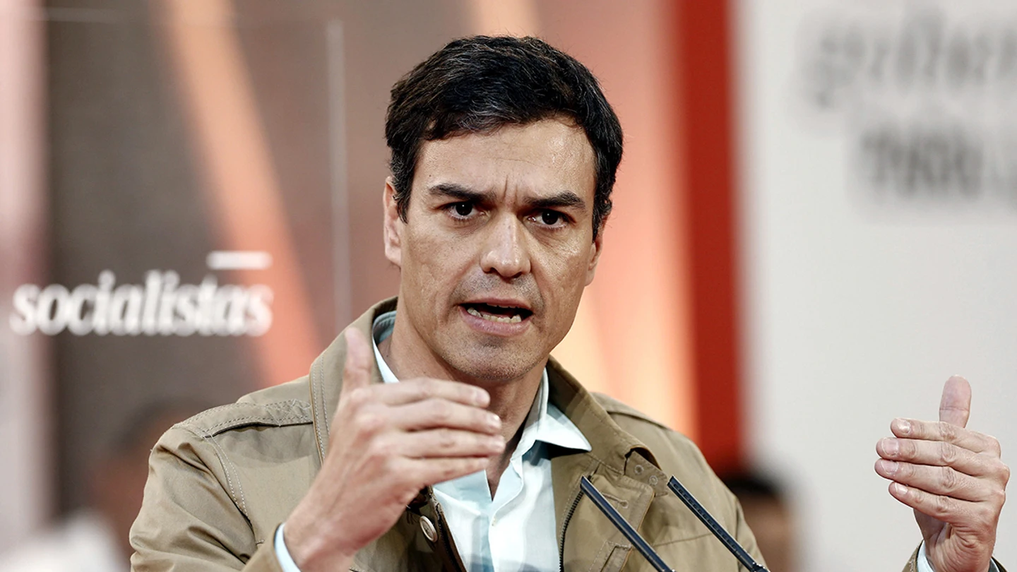 Pedro Sánchez, durante su intervención en Pamplona con motivo de la celebración del Día de la Rosa Pedro Sánchez, durante su intervención en Pamplona con motivo de la celebración del Día de la Rosa