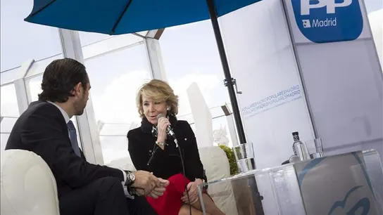 Esperanza Aguirre habla con Bauzá Esperanza Aguirre habla con Bauzá