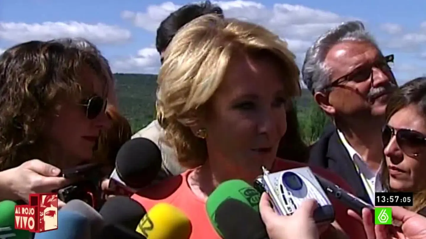 Esperanza Aguirre habla ante los medios Esperanza Aguirre habla ante los medios