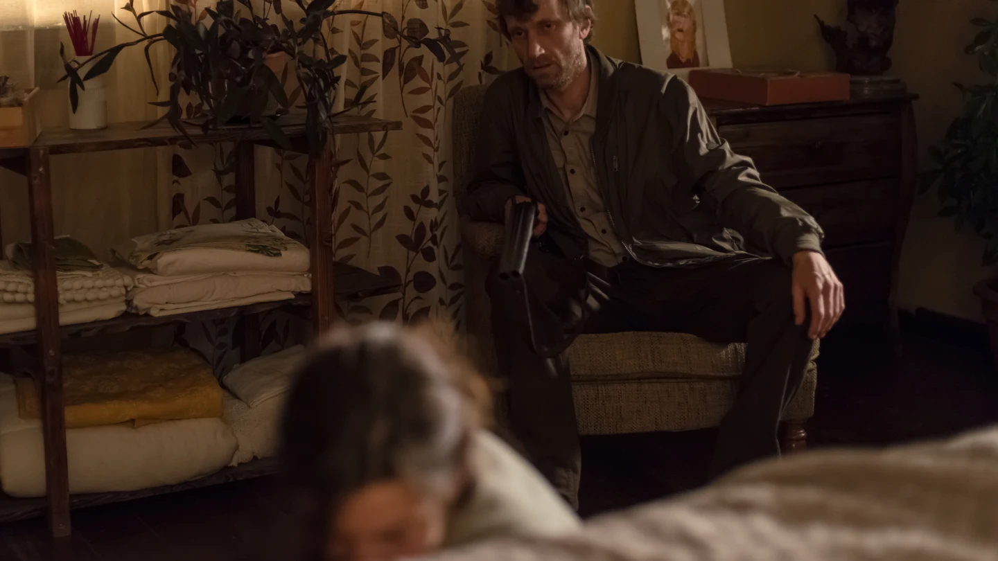 Un desconocido quiere llevarse a Emma Un desconocido quiere llevarse a Emma