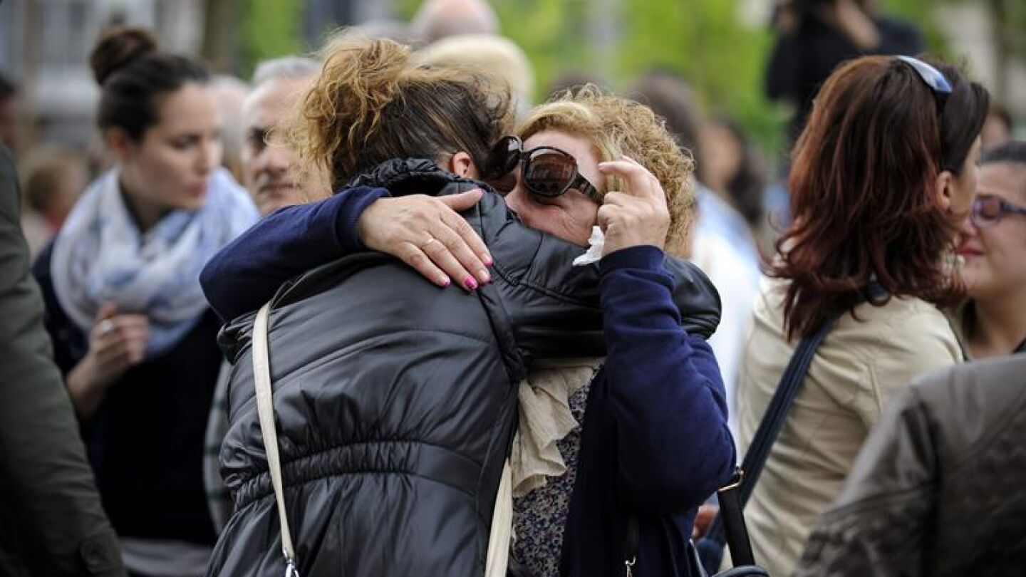 CONCENTRACI&Oacute;N TRAS MUERTE DE MUJER EN OURENSE