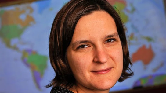 Imagen de la economista Esther Duflo Imagen de la economista Esther Duflo