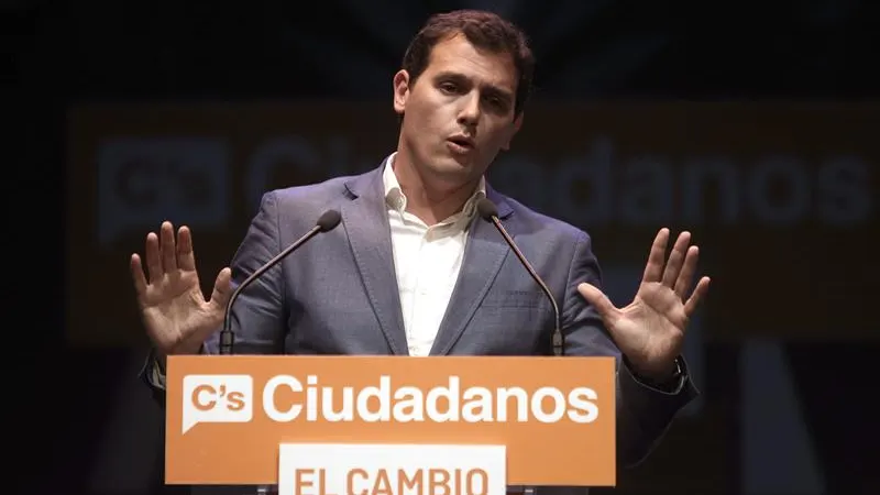 El presidente de Ciudadanos, Albert Rivera, durante su intervenci&oacute;n en el acto de Madrid