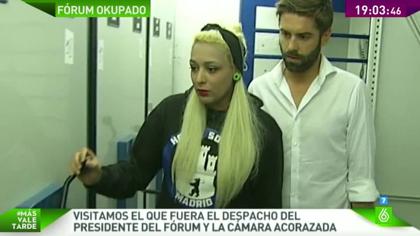 El grupo de okupaci&oacute;n Hogar Social Madrid ha llegado al edificio de F&oacute;rum Filat&eacute;lico
