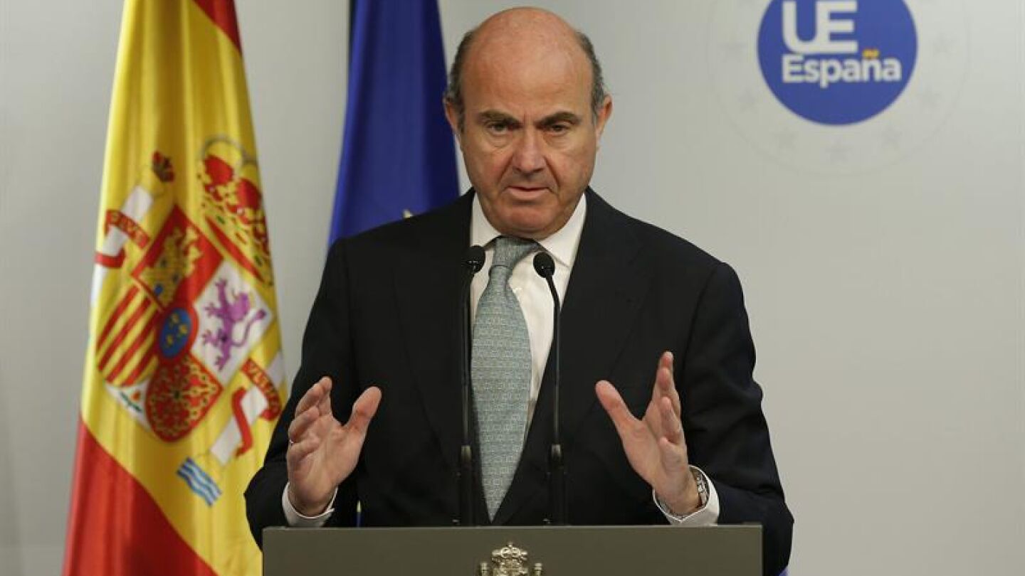 El ministro de Econom&iacute;a, Luis de Guindos