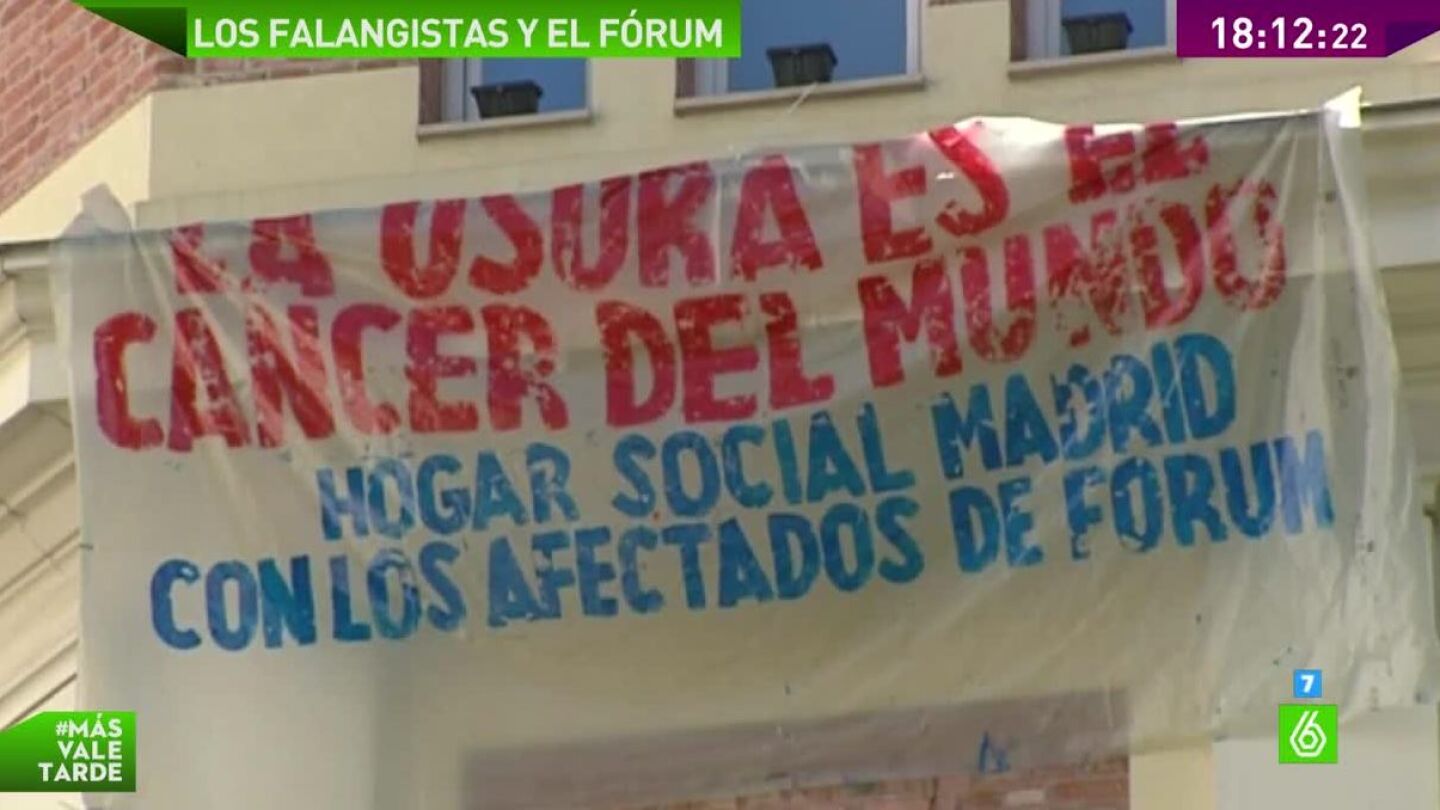 Cartel en el edificio Forum Filatelico