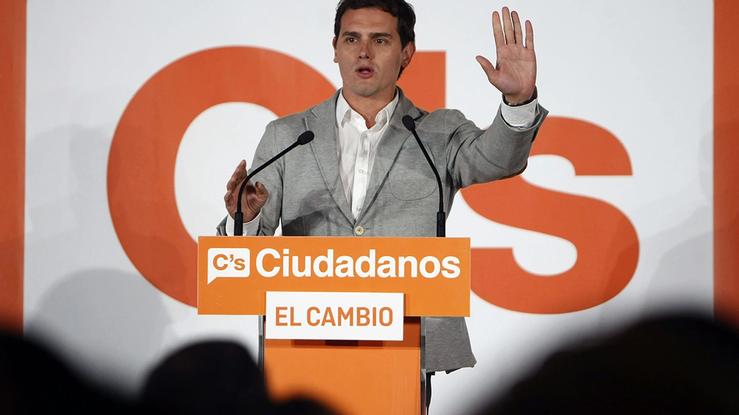 Albert Rivera en un acto electoral en Alicante Albert Rivera en un acto electoral en Alicante