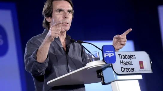 José María Aznar durante un mitin del Partido Popular José María Aznar durante un mitin del Partido Popular