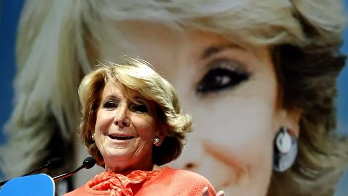 Aguirre y su marido habrían ingresado un cheque de más de cinco millones de euros en su cuenta