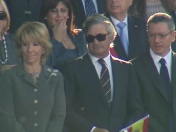 Esperanza Aguirre junto a su marido y Alberto Ruiz Gallardón Esperanza Aguirre junto a su marido y Alberto Ruiz Gallardón