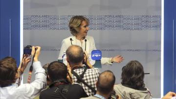 Esperanza Aguirre habla ante los medios