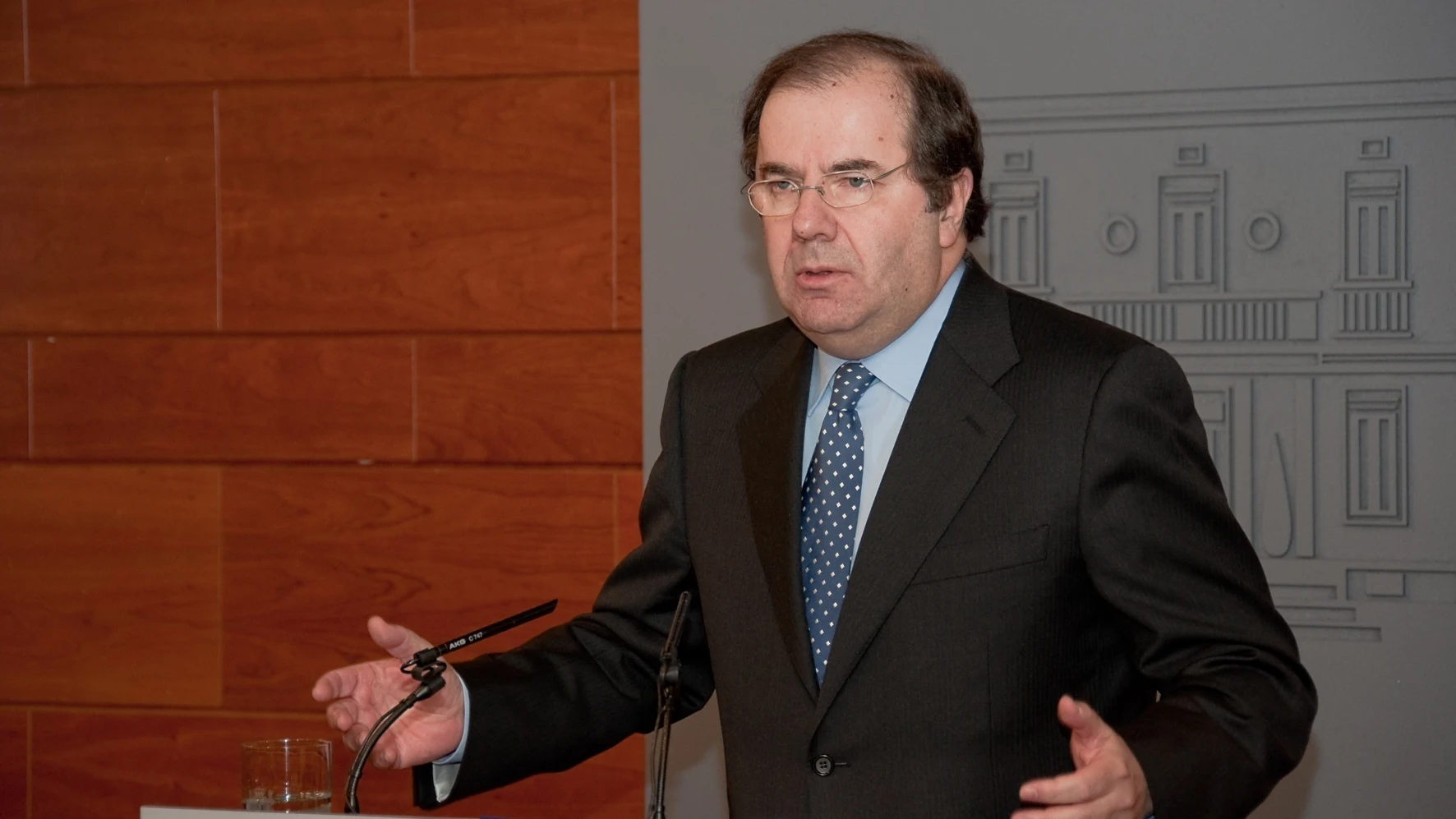 Juan Vicente Herrera, presidente de la junta de Castilla y Le&oacute;n