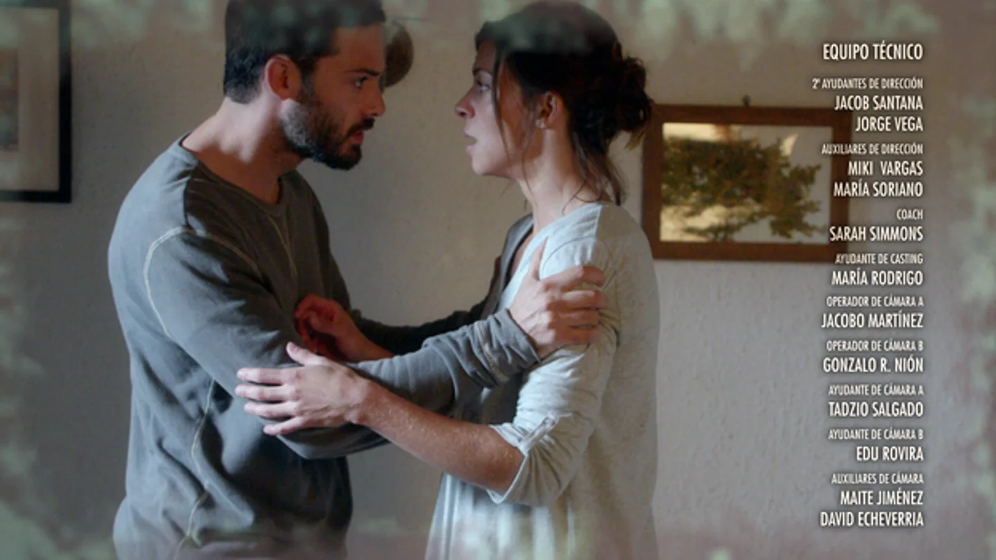 Álex y Emma buscan a Ani Álex y Emma buscan a Ani