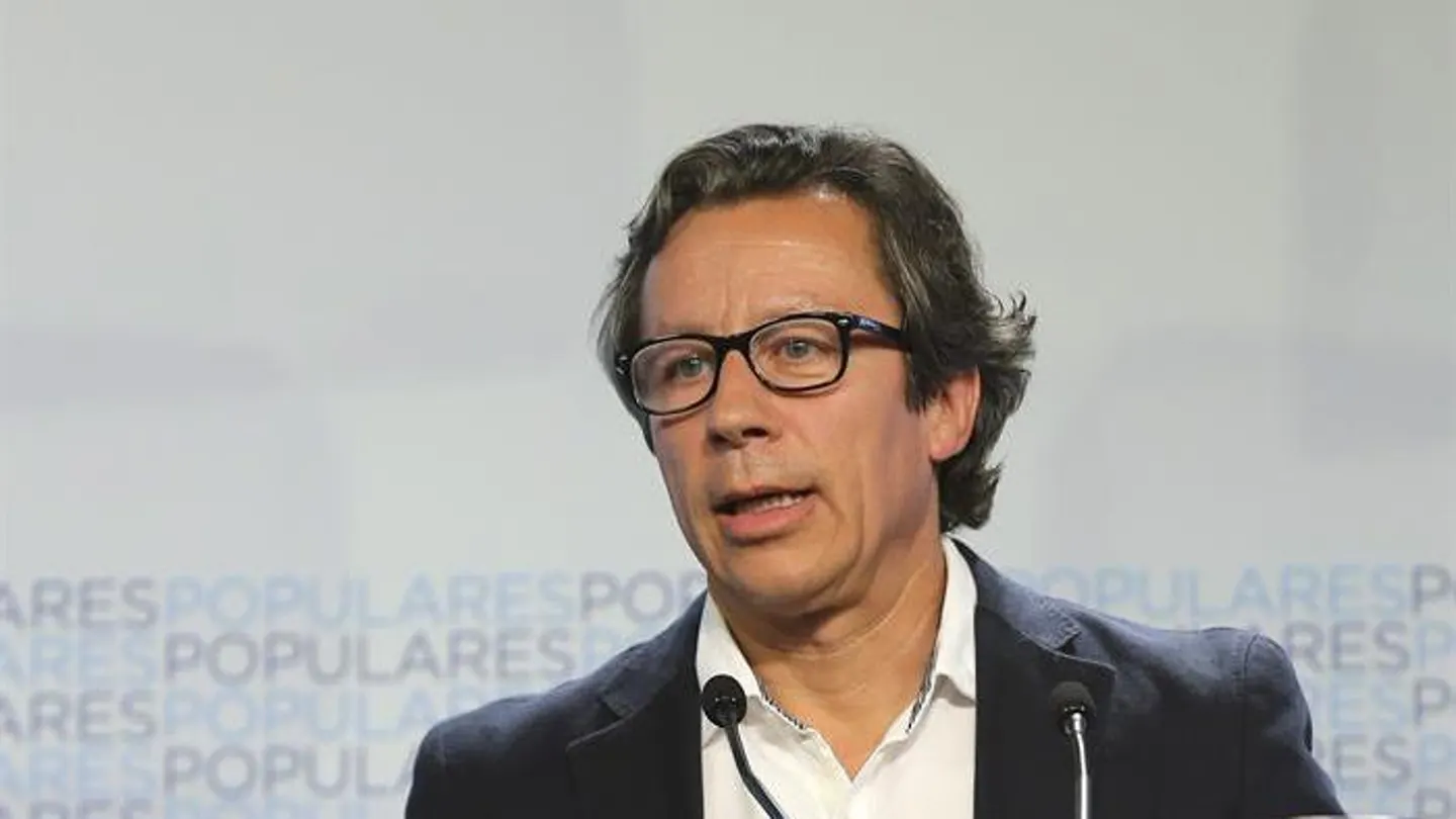 Carlos Floriano habla con los medios Carlos Floriano habla con los medios