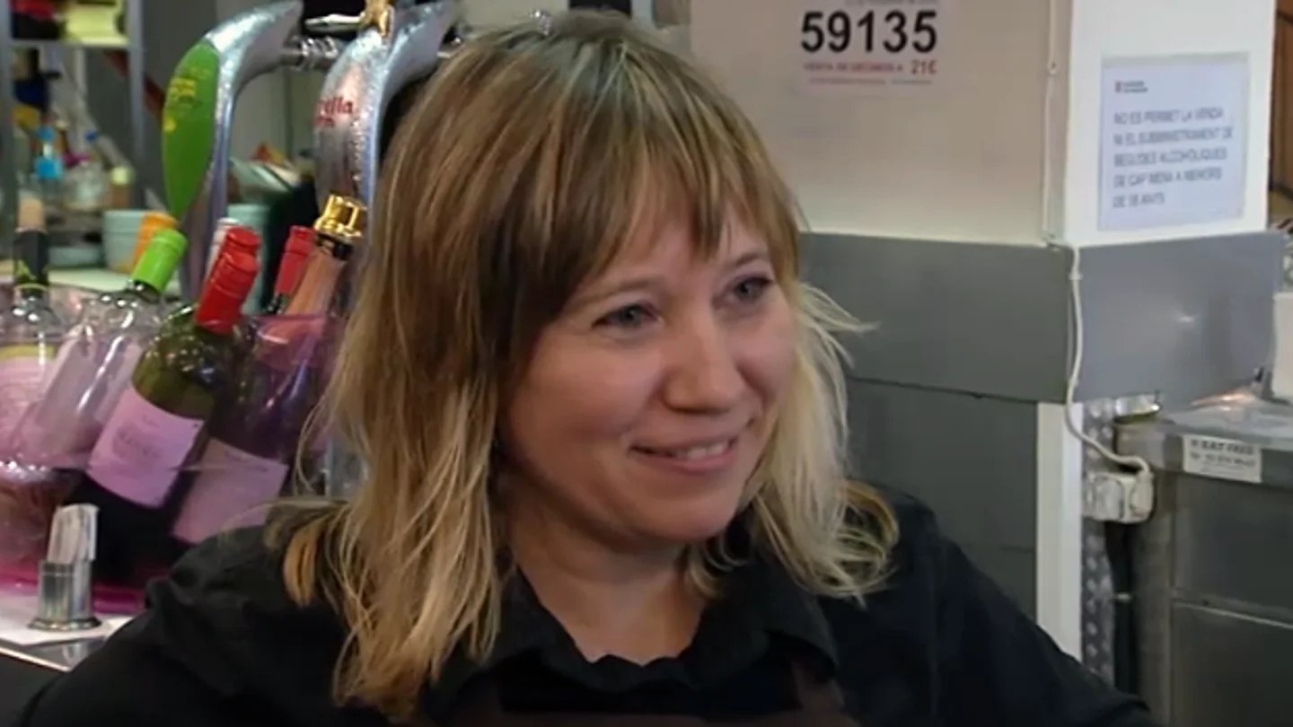 Ana, una de las propietarias del 'Edén' Ana, una de las propietarias del 'Edén'