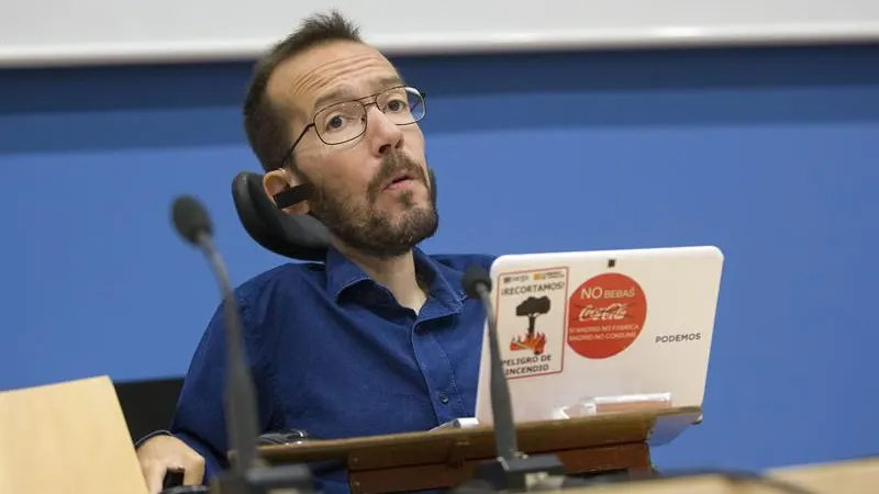 Pablo Echenique en rueda de prensa en Zaragoza Pablo Echenique en rueda de prensa en Zaragoza