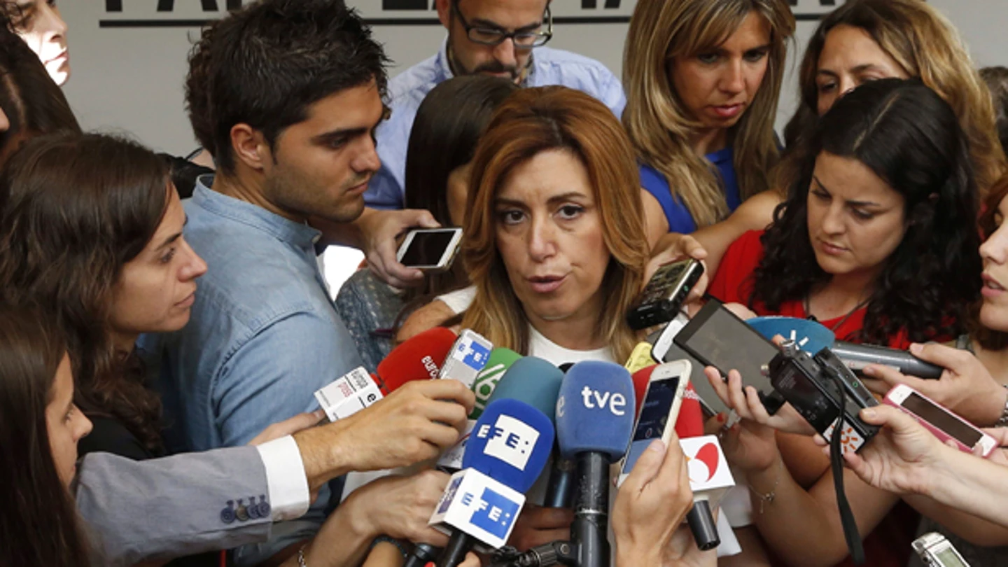 Susana Díaz habla con los medios en Ferraz Susana Díaz habla con los medios en Ferraz