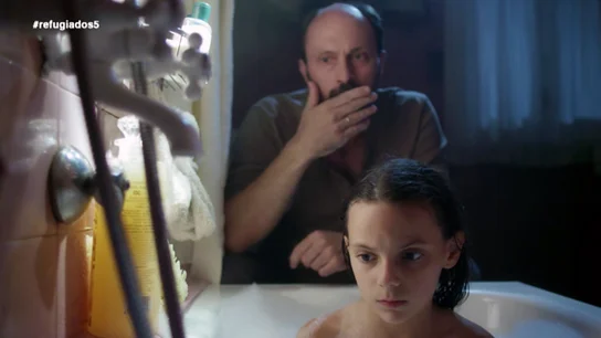 Ani habla con su padre Ani habla con su padre