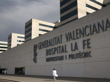 Fachada del hospital La Fe de Valencia Fachada del hospital La Fe de Valencia