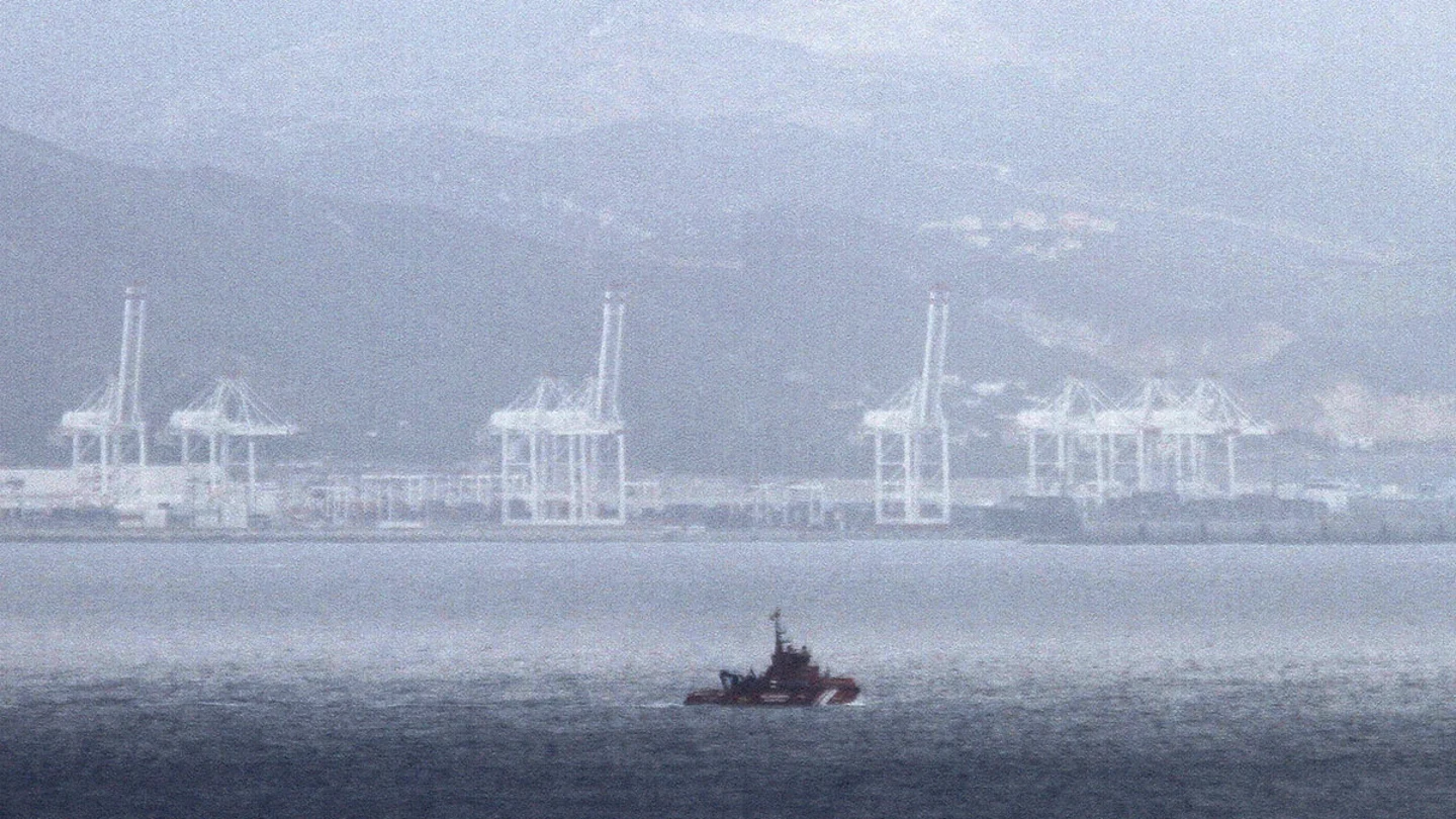 Embarcación de Salvamento Marítimo durante una operación de rescate Embarcación de Salvamento Marítimo durante una operación de rescate