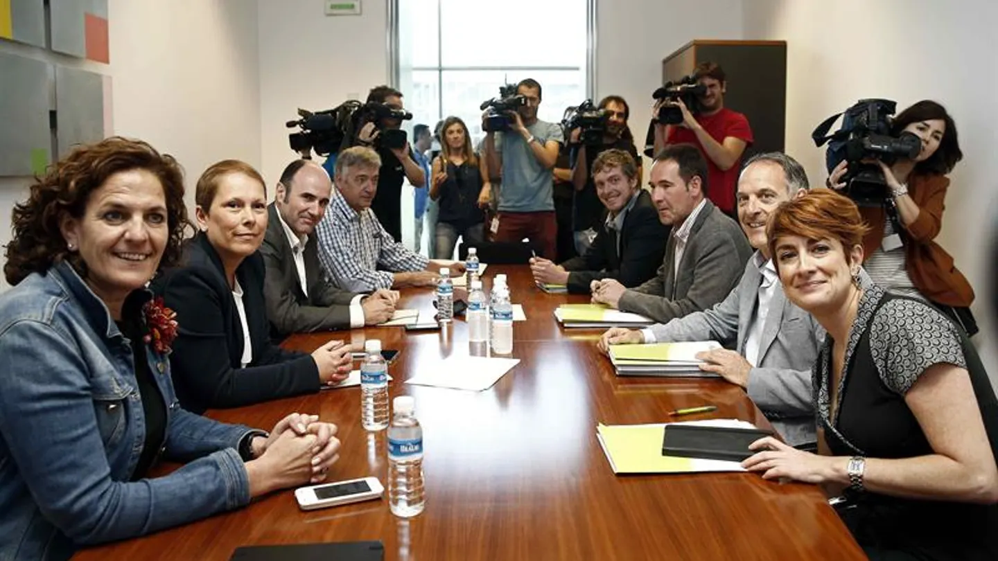 Reunión entre EH Bildu y Geroa Bai Reunión entre EH Bildu y Geroa Bai