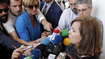 Soraya Sáenz de Santamaría ante los medios de comunicación