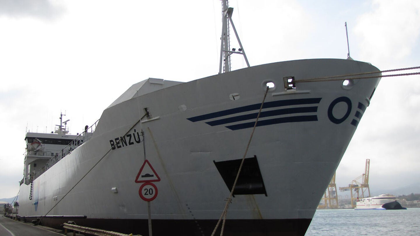 Imagen del buque 'Benz&uacute;'