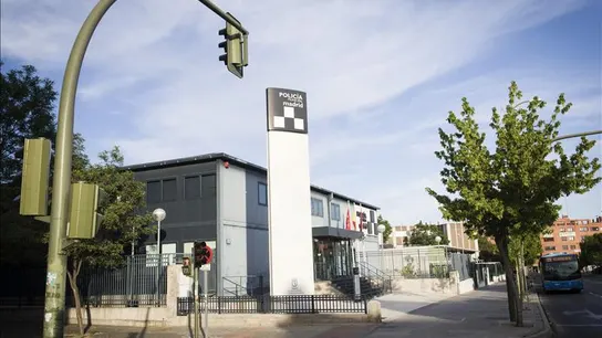Comisaría de la Policía Municipal donde trasladaron a la madre y tía de los niños Comisaría de la Policía Municipal donde trasladaron a la madre y tía de los niños